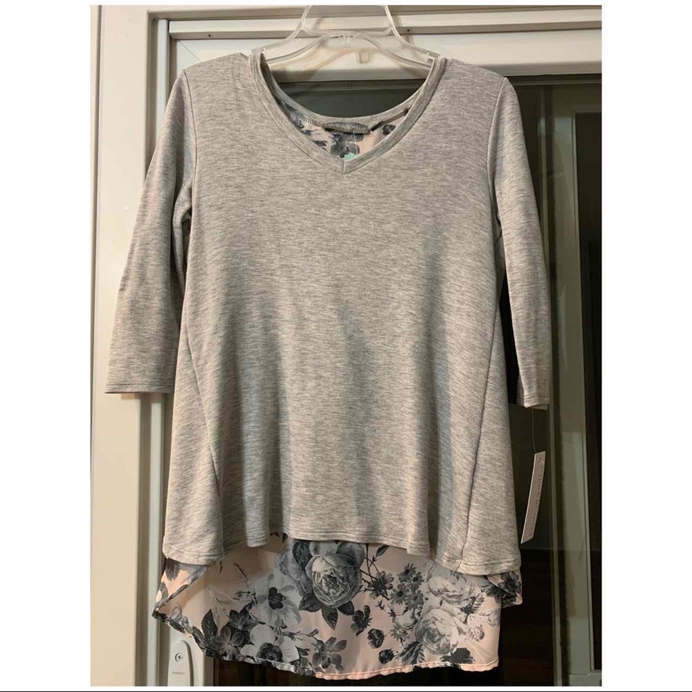 Stitch fix blouse - Picture 1 of 3